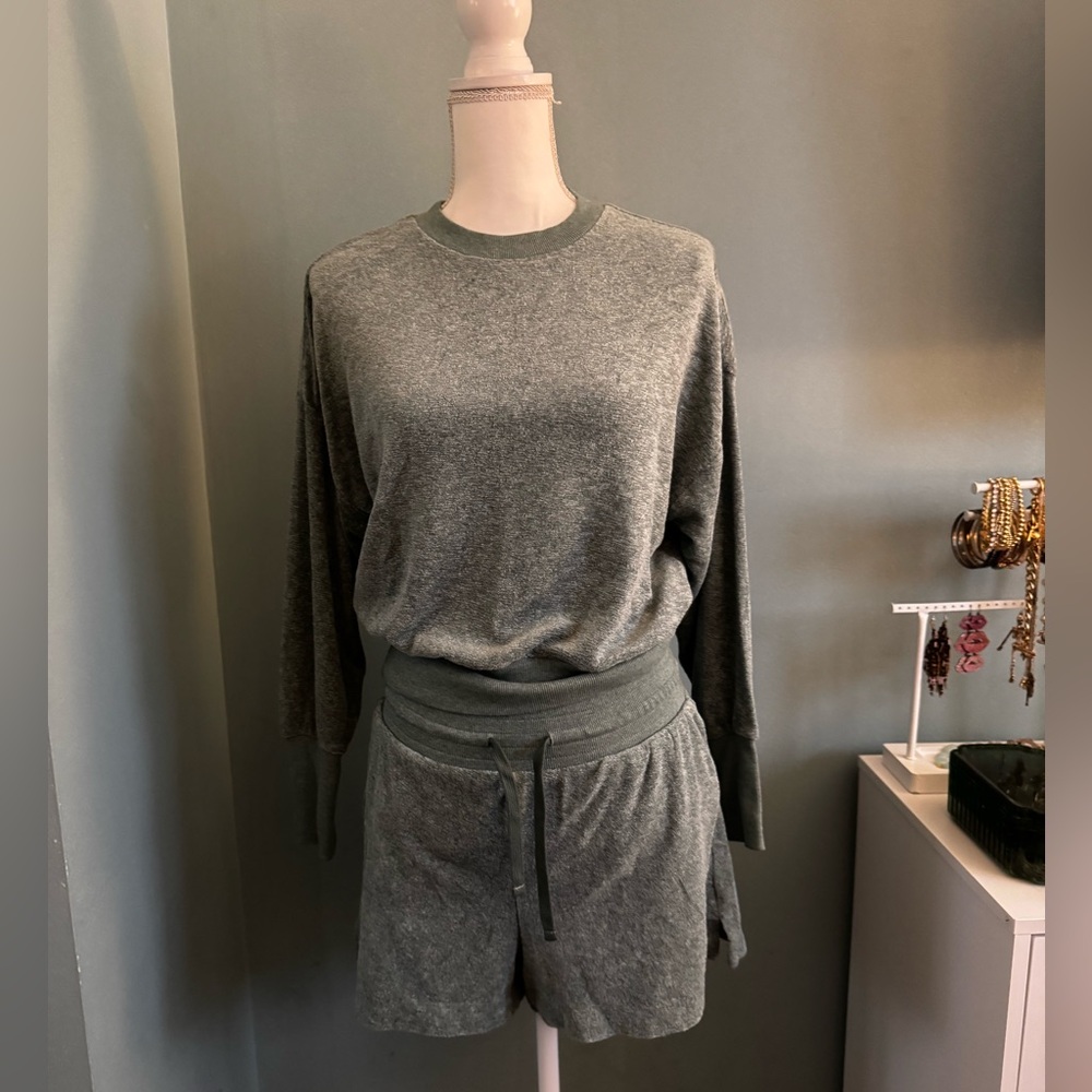 Old Navy Brushed Terry Sage Green summer Shorts Lounge Set Small